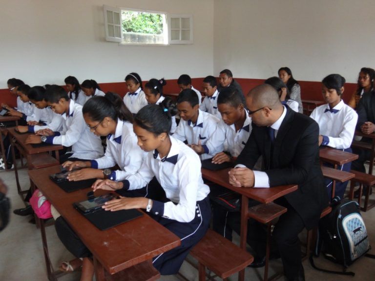 Gr ve Des Enseignants Vacataires Du Lyc e Nanisana 2023 gr-ve-des-enseignants-vacataires-du-lyc-e-nanisana-2023